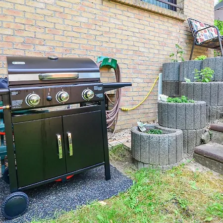 Gorgeous In Berlin-bohnsdorf *